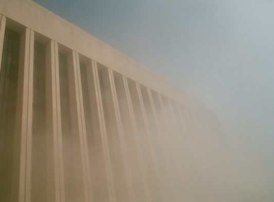 Facade with No Edge